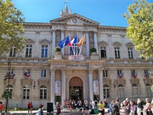 Avignon-hotel-de-ville (1)
